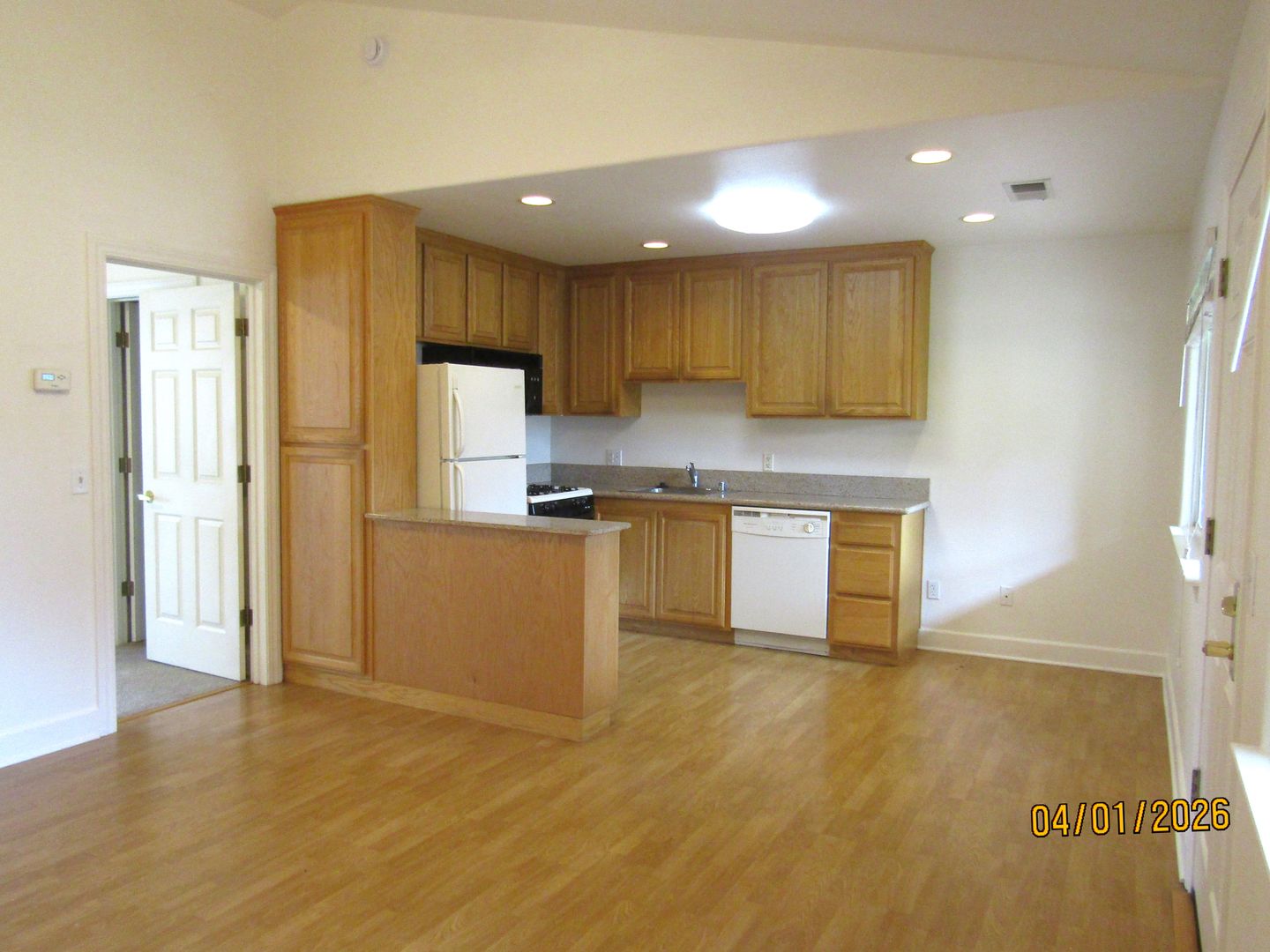 Santa Rosa Apartment: 762 Mendocino Ave