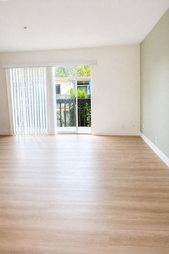 Sebastopol Apartment: 421 West St