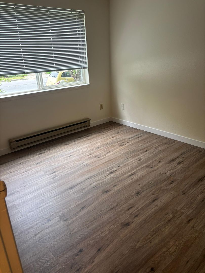 Lynnwood Apartment: 6008 202nd St SW