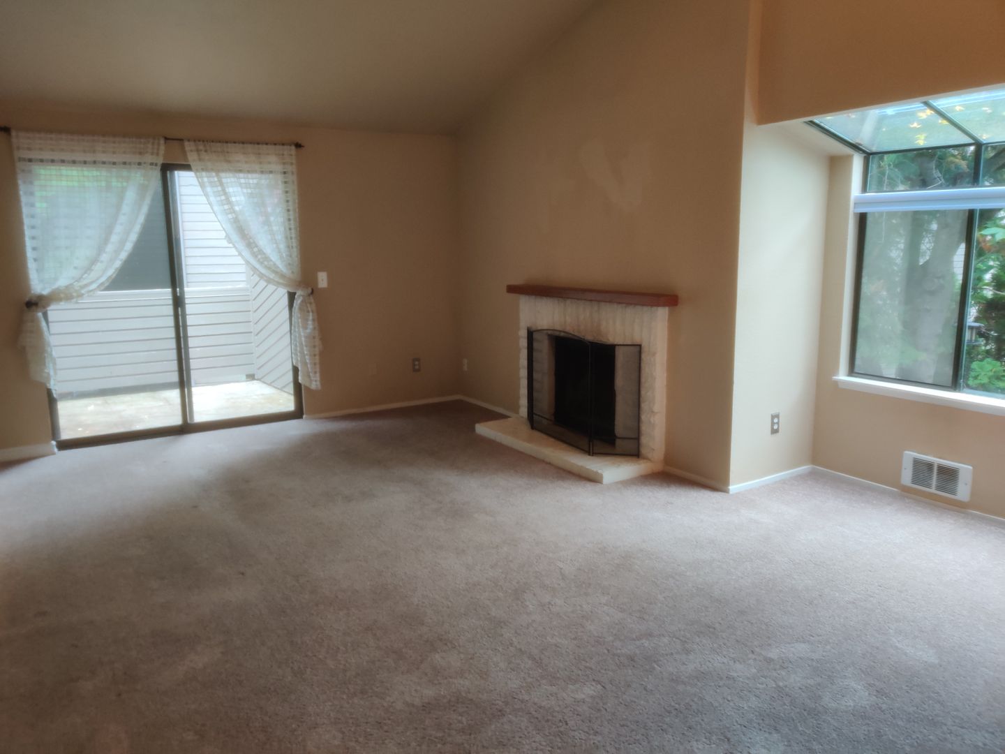 Kirkland Condo: 10012 NE 122nd St P-D