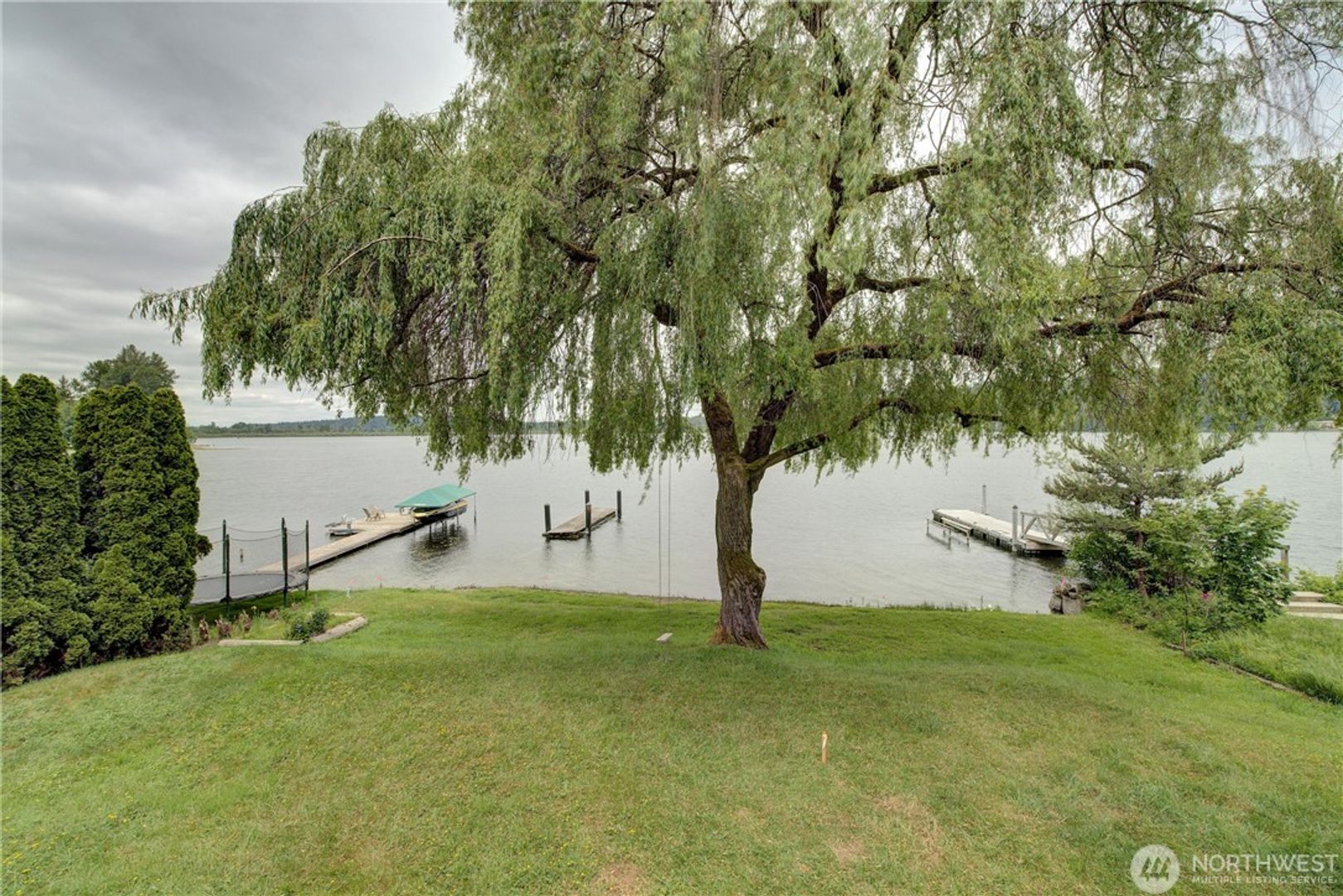 Redmond House: 3406 W Lake Sammamish PKWY NE