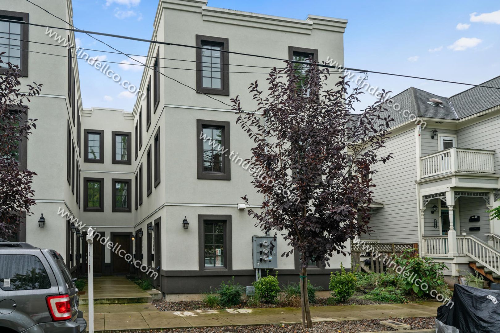 Portland Apartment: 1106-1110 SE Lincoln St