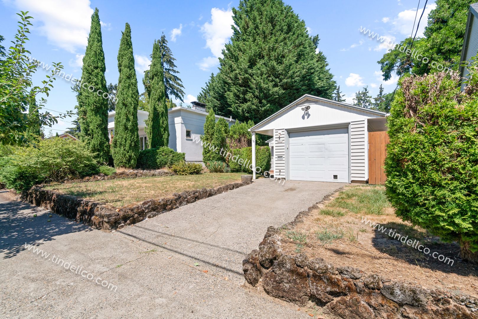 Portland House: 4311 SE Ellis St