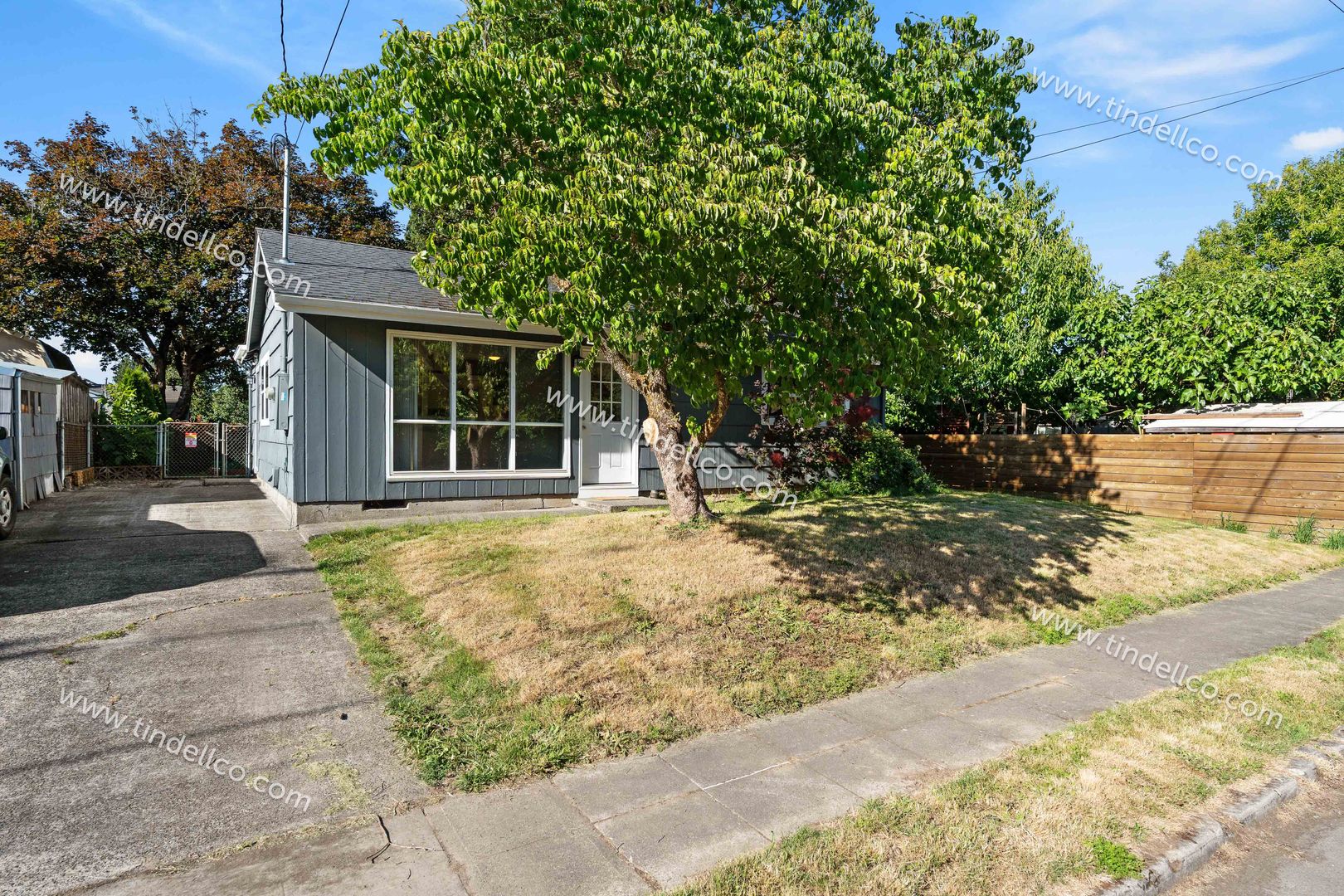 Portland House: 7927 N Olympia St