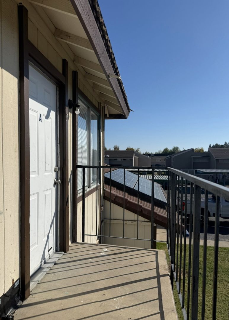 Merced Apartment: 3100 Denver Ave.