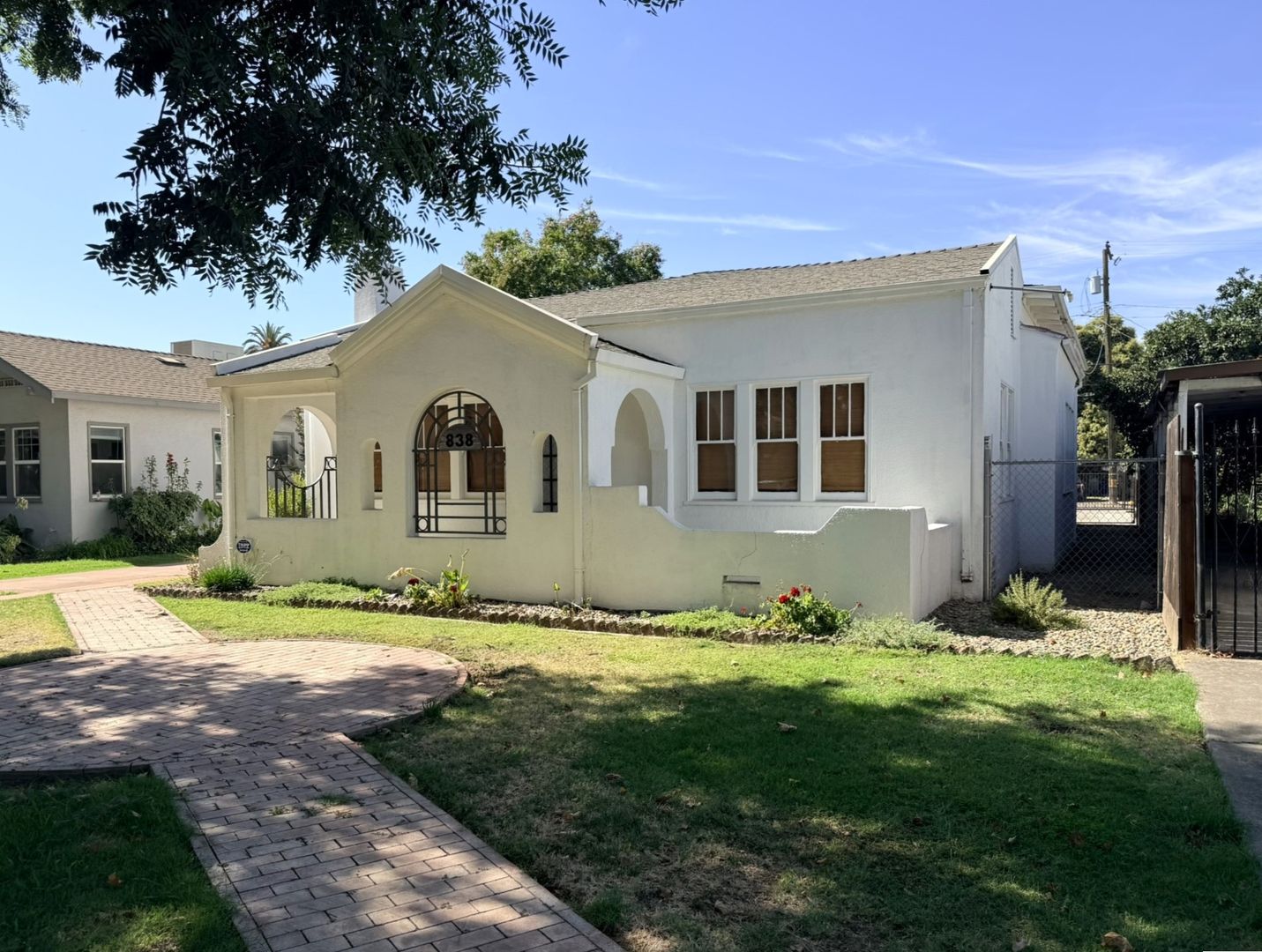 Merced House: 838 W 19th St.