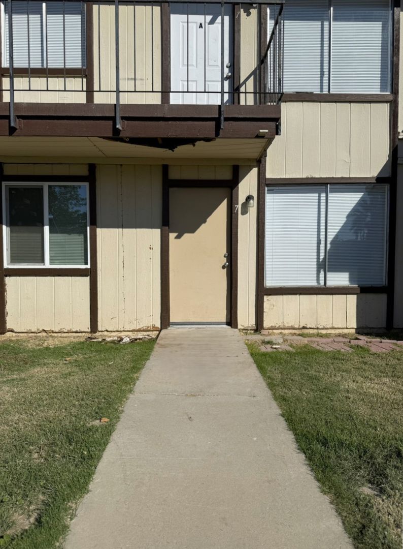 Merced Apartment: 3100 Denver Ave.