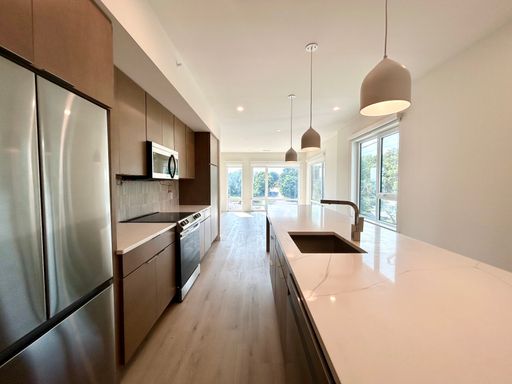 NOW LEASING!!!! – photo 1