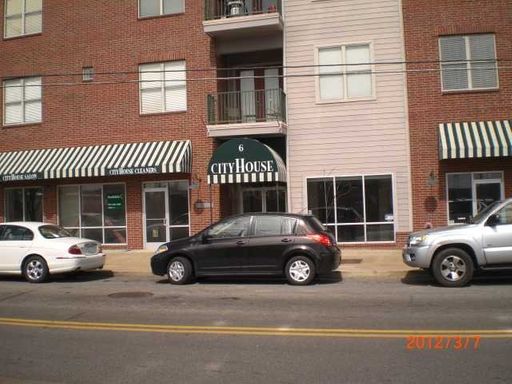 South Main Condo – photo 1
