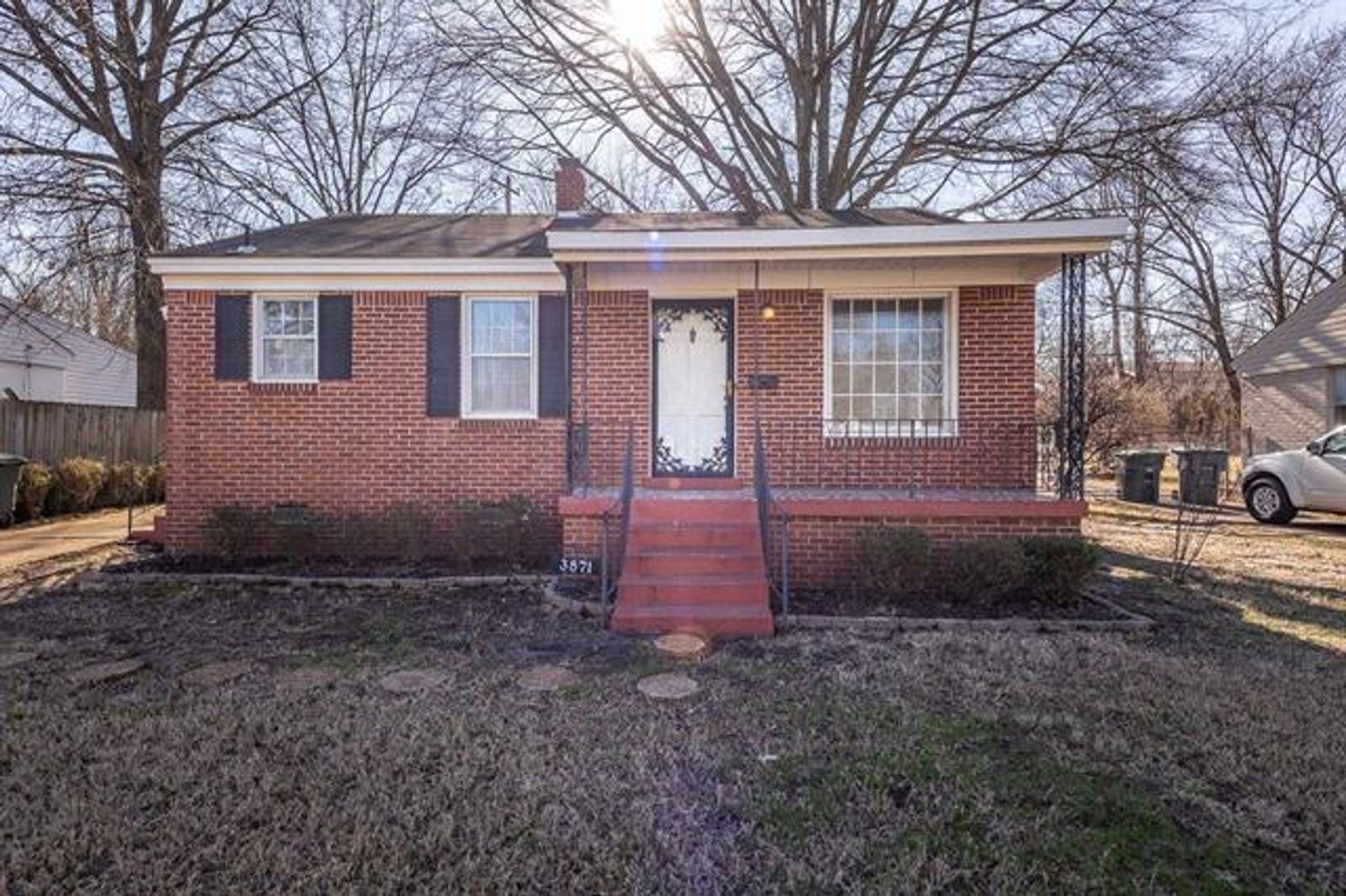 Memphis House: 3871 Lytle Cir