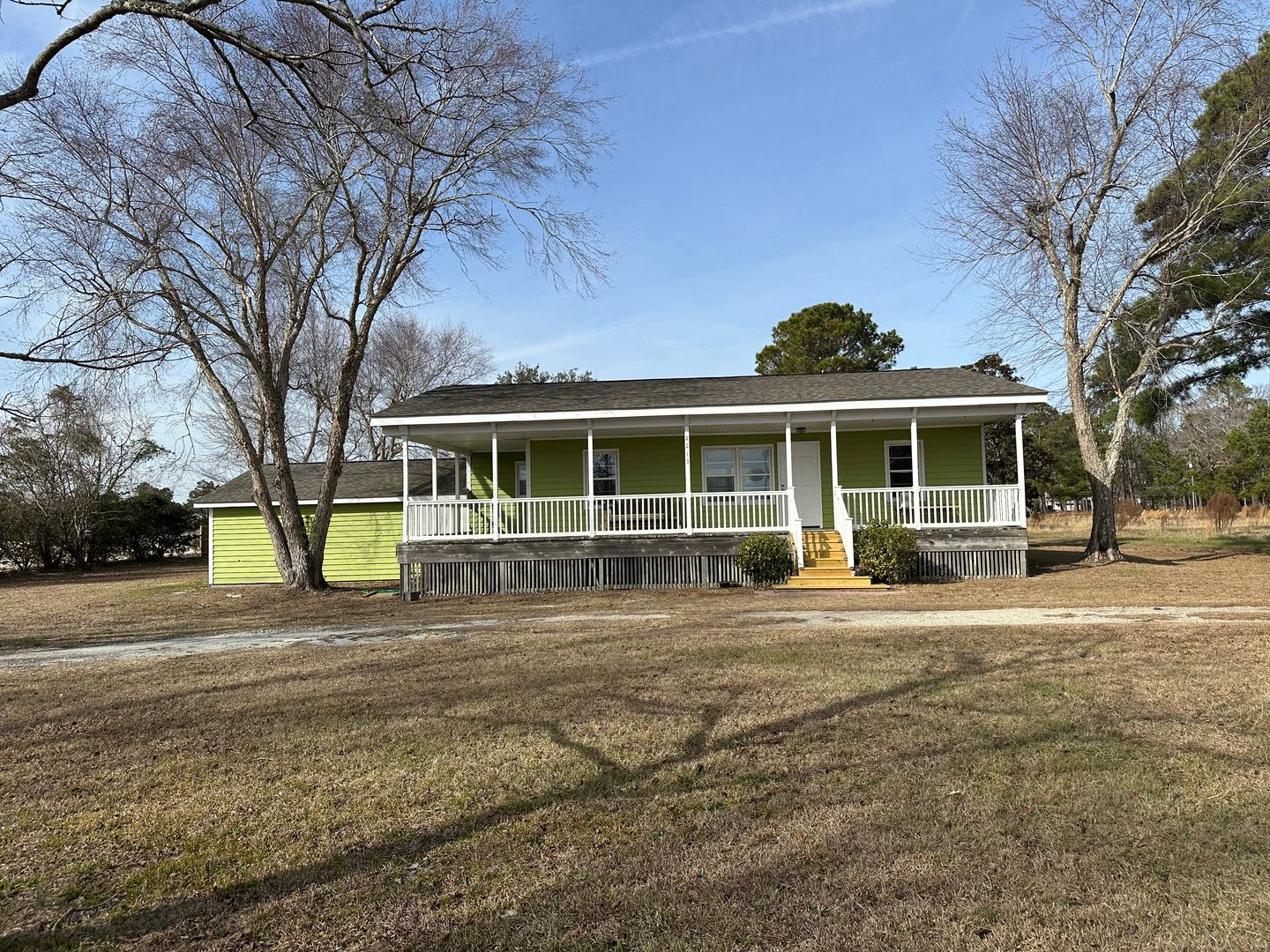 Hampstead House: 2213 Sloop Point Loop Rd.