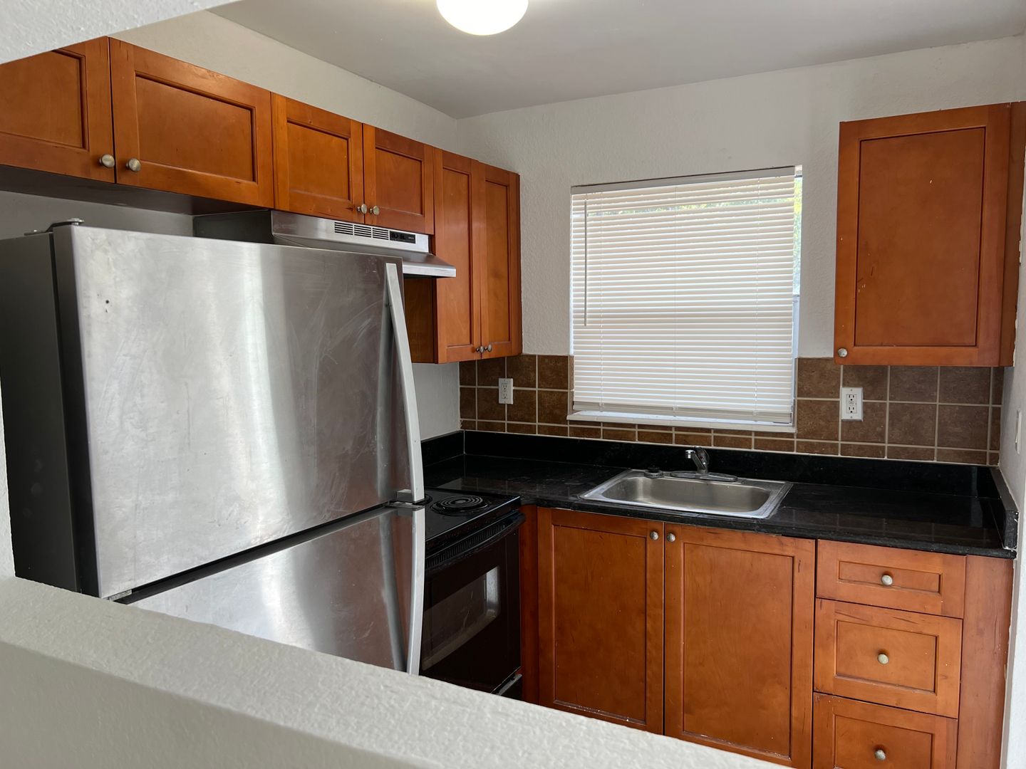 Plantation Apartment: 4251 NW 5th St.