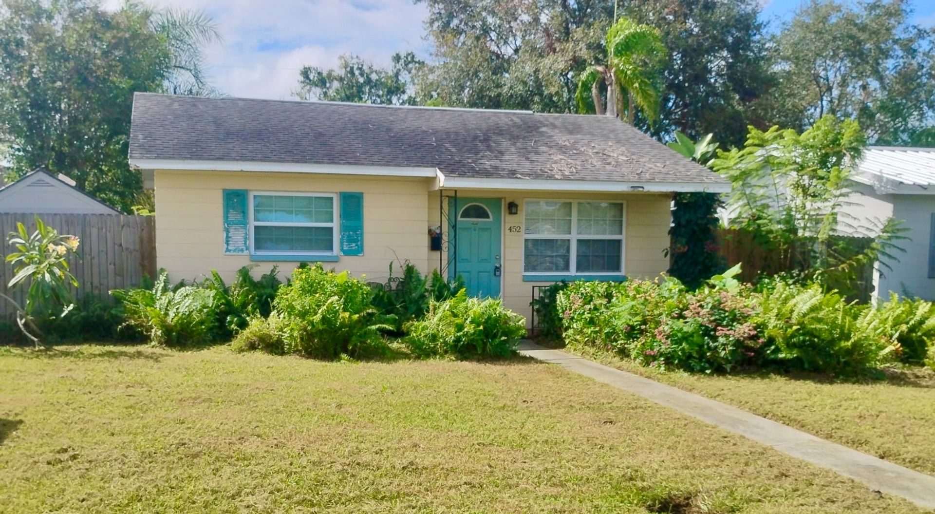 St Peterburg House: 452 45th Ave N