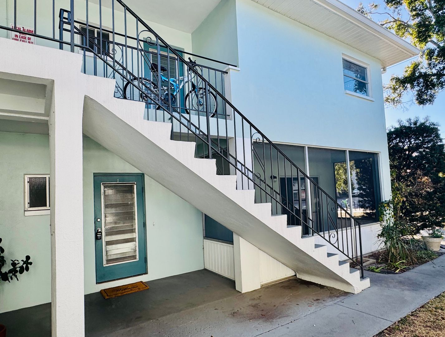 St. Petersburg Apartment: 725 2nd Street N