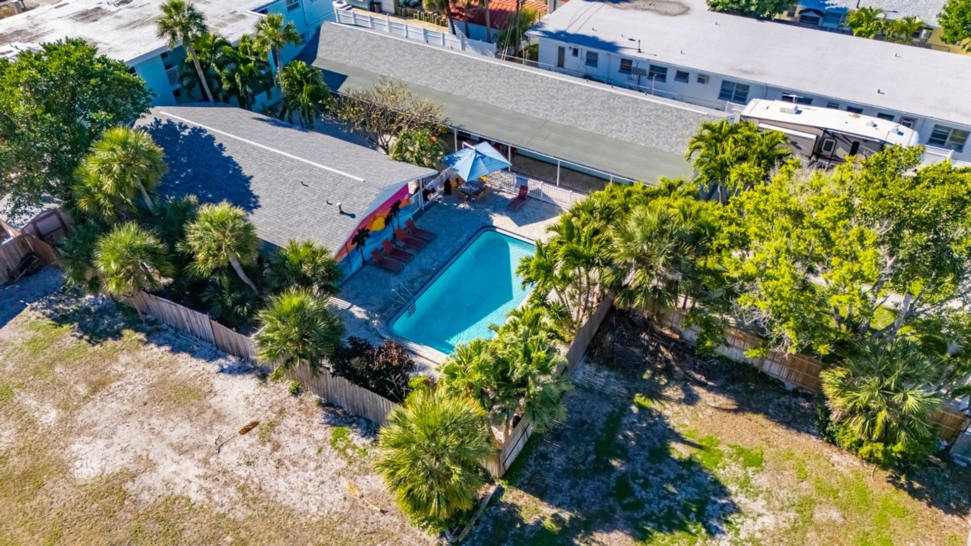 ST PETE BEACH Apartment: 523 72nd AVE
