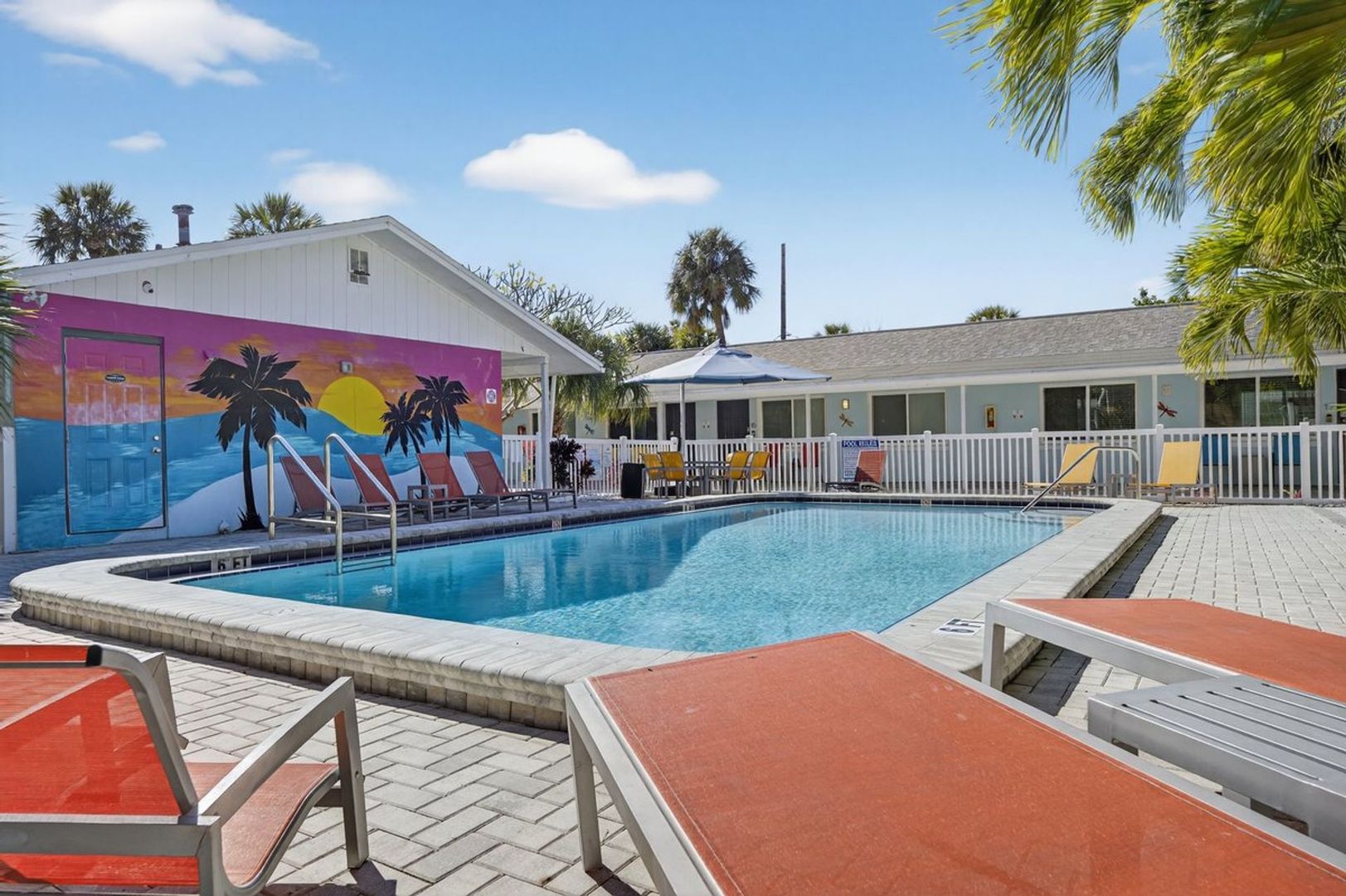 ST PETE BEACH Apartment: 523 72nd AVE