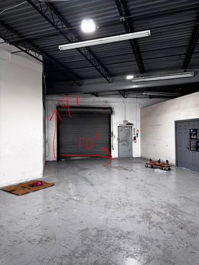 FLEX/WAREHOUSE/RETAIL SPACE – photo 1