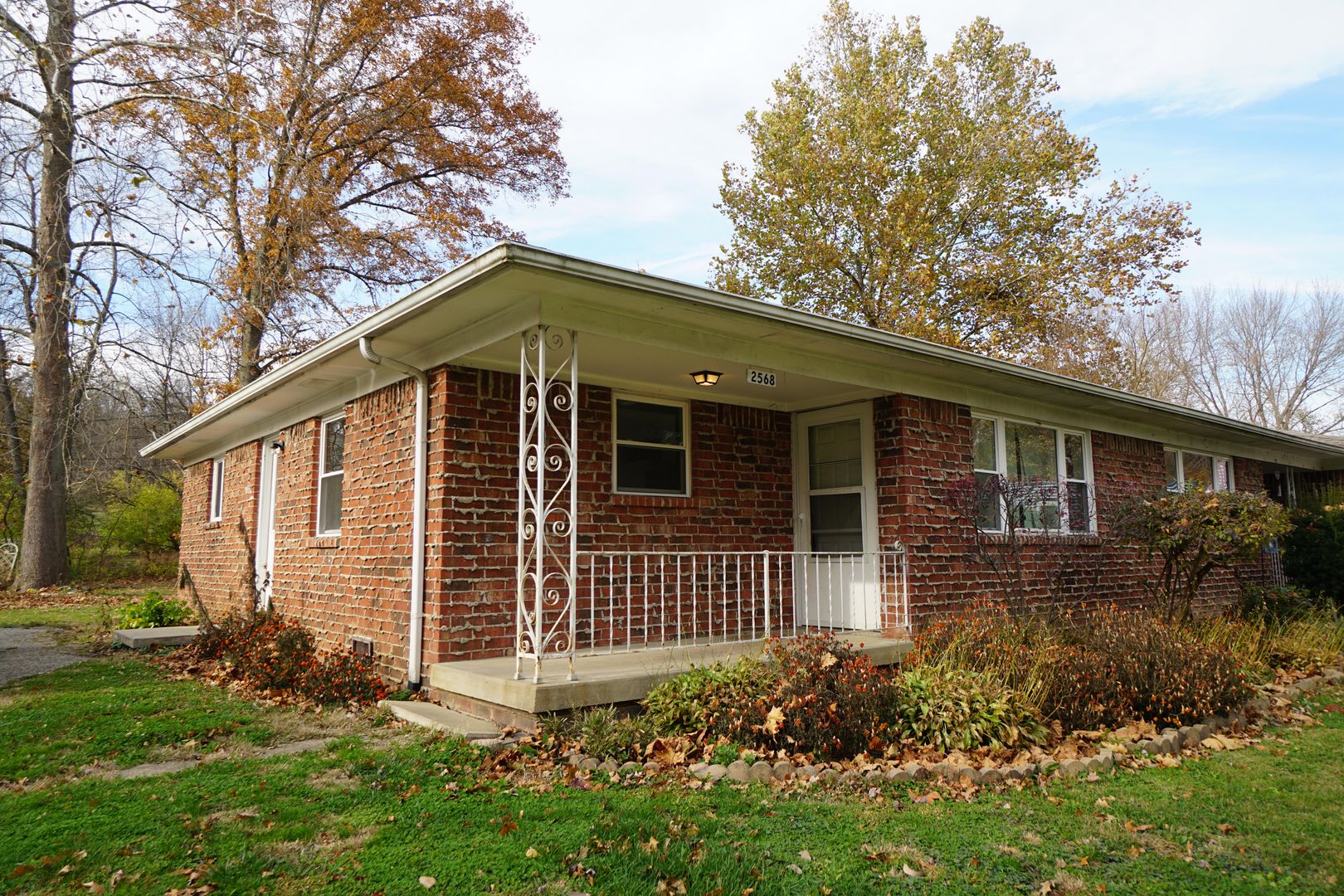 West Lafayette Apartment: 2562 Brookview Ln