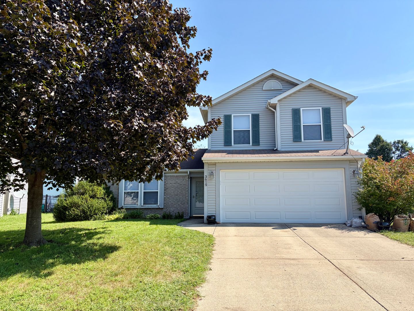 Lafayette House: 3619 Starks Dr