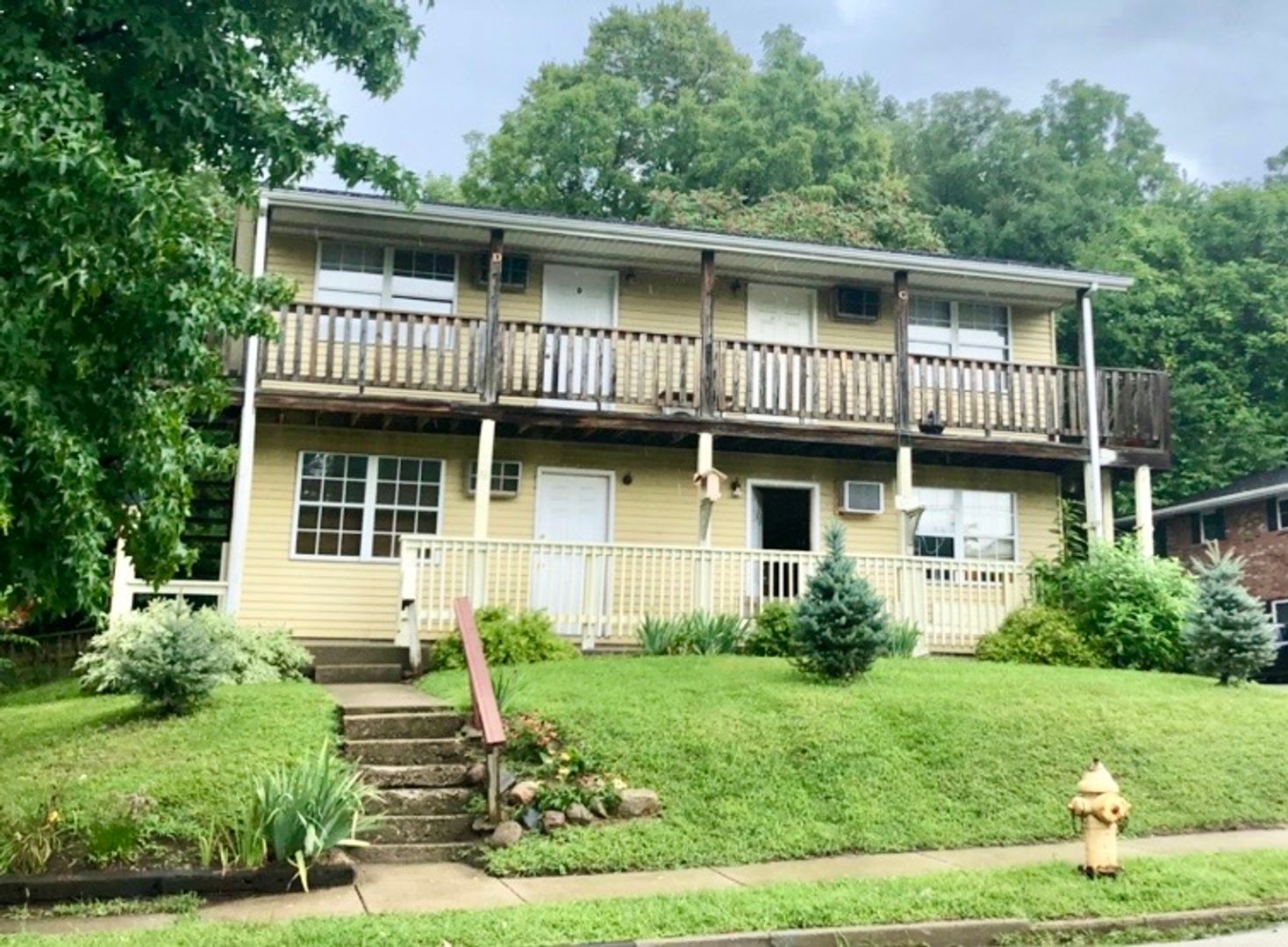 Lafayette Apartment: 1007 Holloway