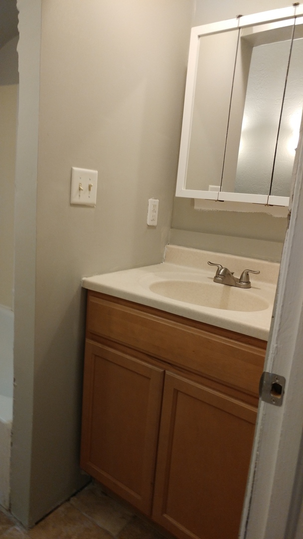 Lafayette House: 3107 South Street