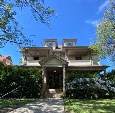 Frankfort Historic 1bd/1bth located blocks from downtown Gas in Landlord name