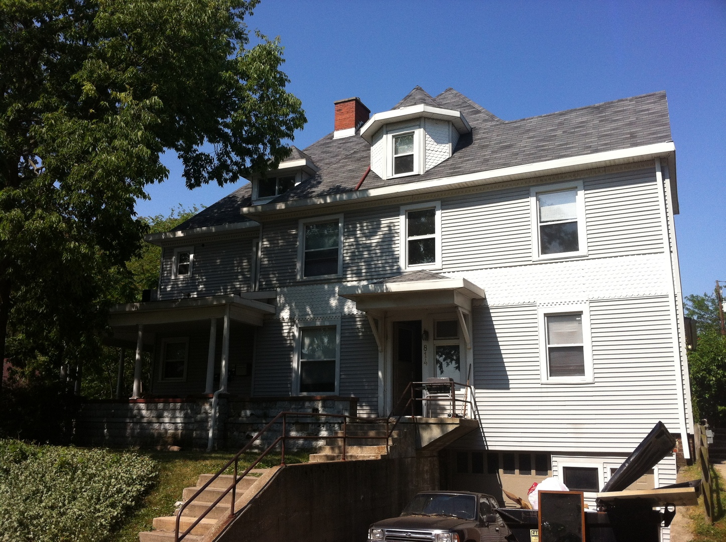 Lafayette Apartment: 814 North 10th Street