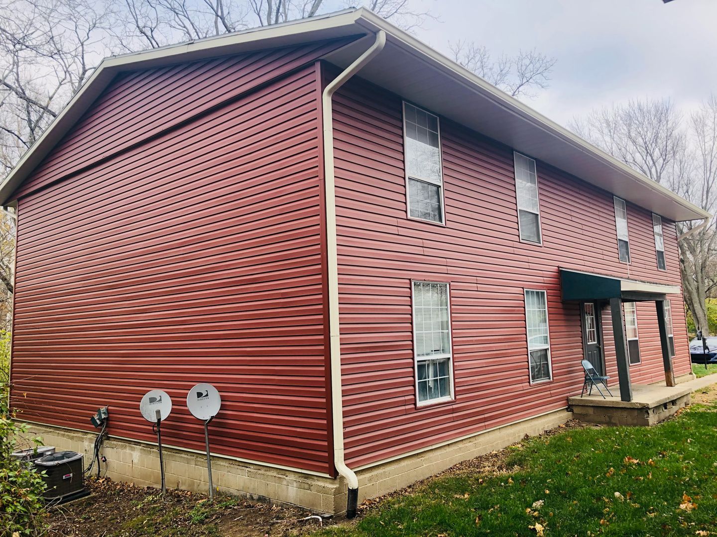 Lafayette Apartment: 1425-1431 Sunset Ridge Drive