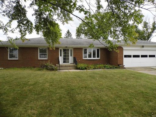 West Lafayette Home, Fenced Backyard, Attached 2 Car Garage, Stainless Appliances, Full Basement – photo 1