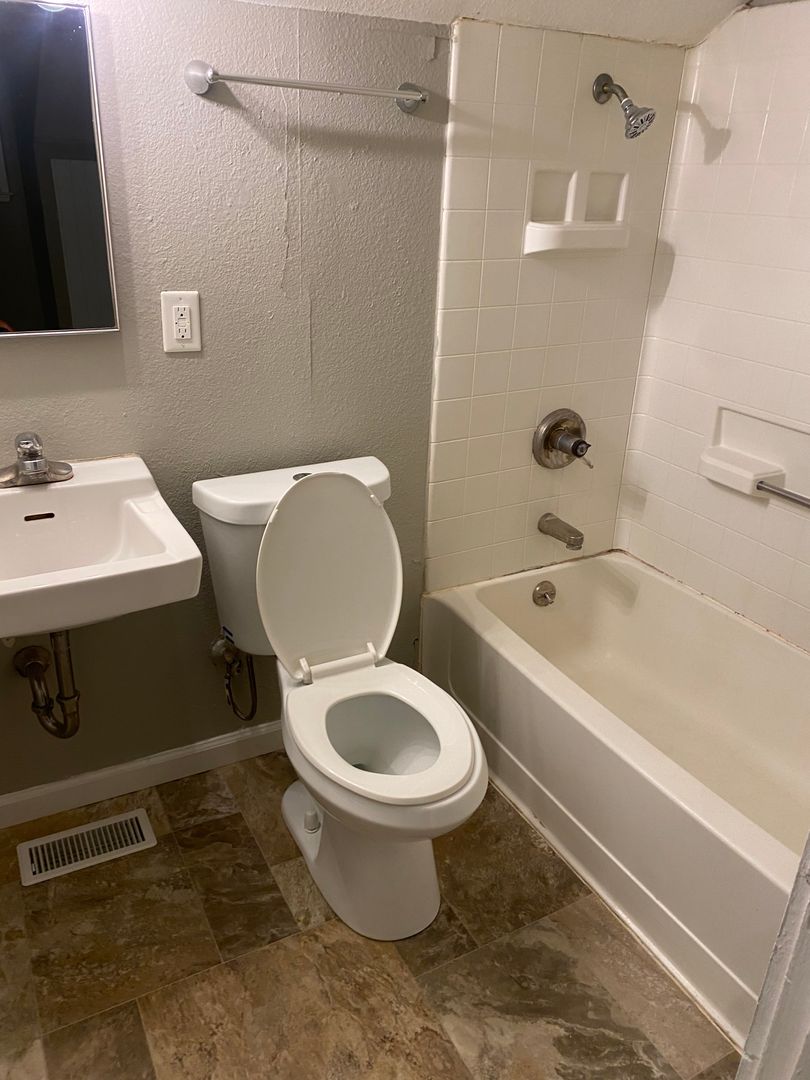 Lafayette Apartment: 621 S 19th Street