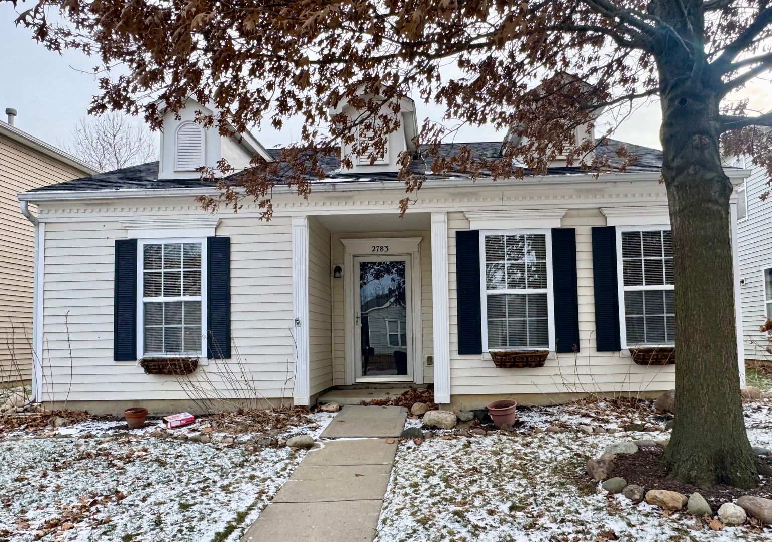 Lafayette House: 2783 Brewster Lane