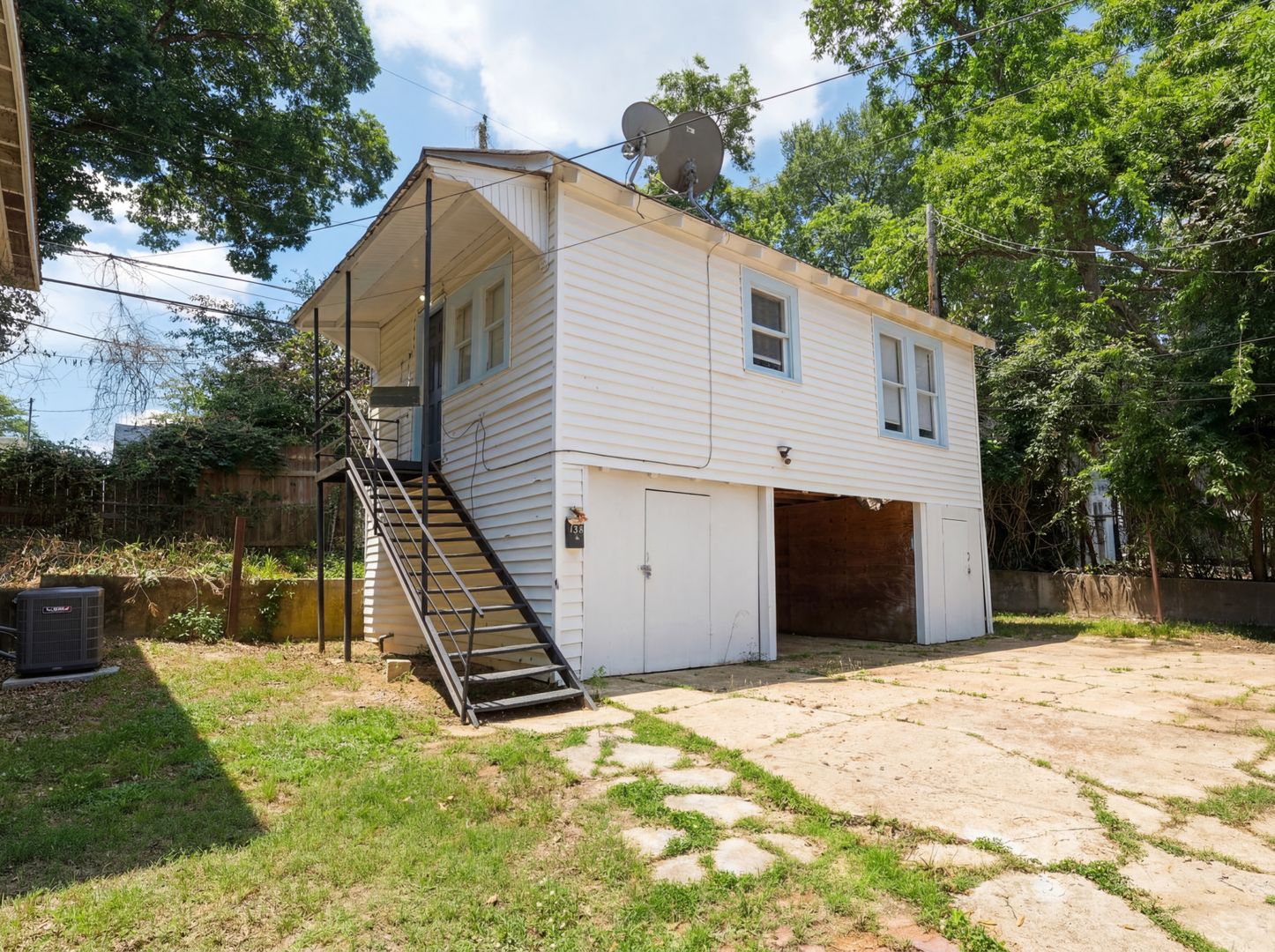 Shreveport House: 139 Lister St