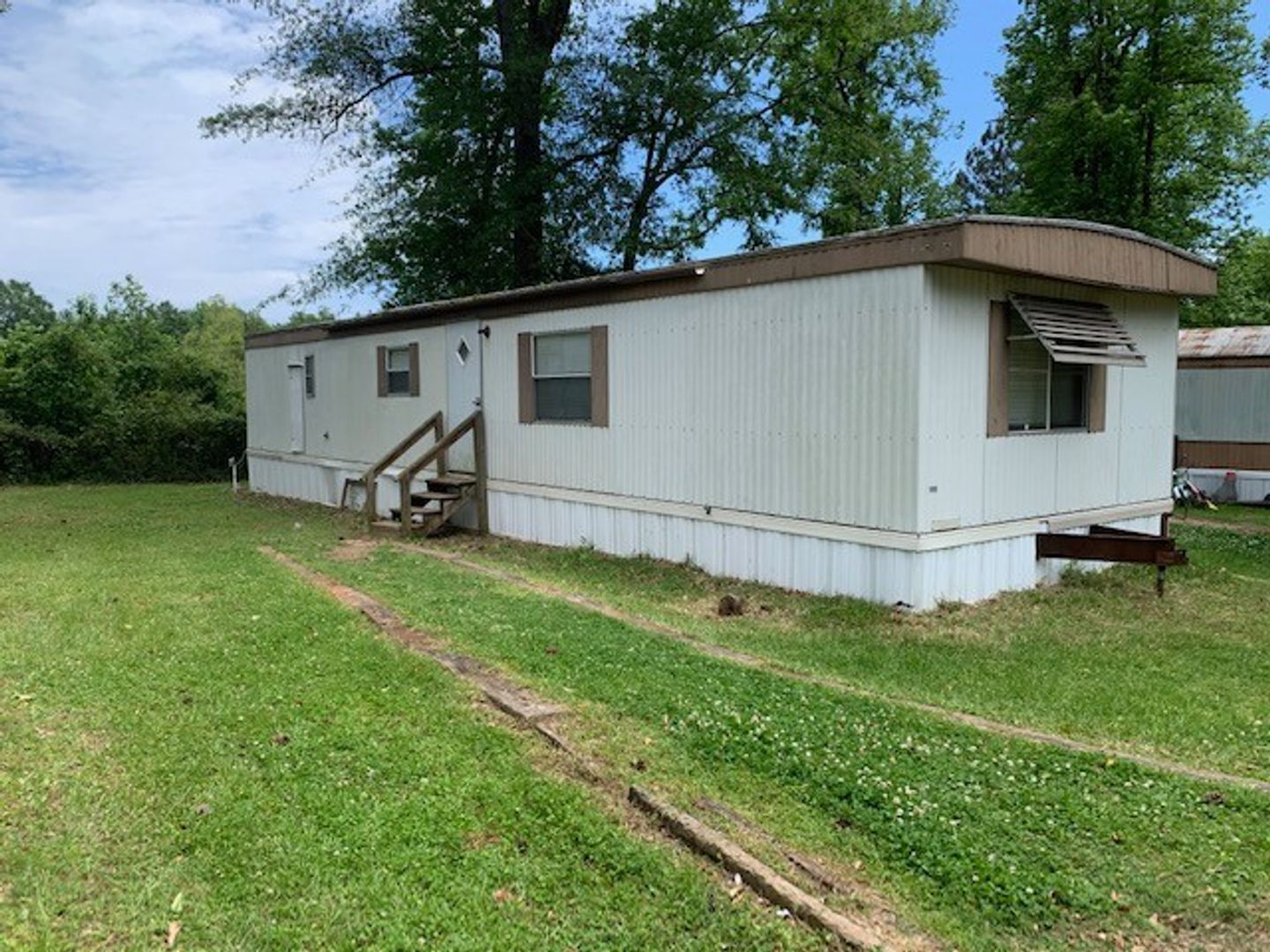 Haughton House: 23 Peaceful Pines Dr