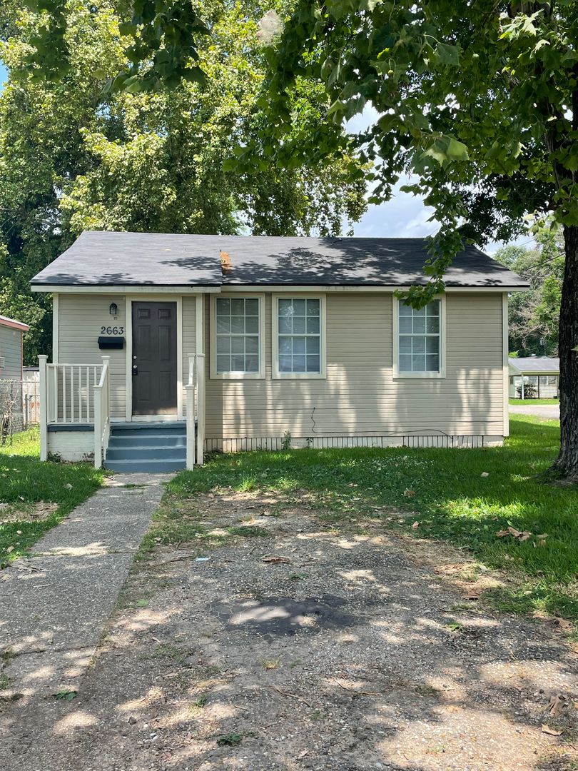 Bossier City House: 2663 Hoyer