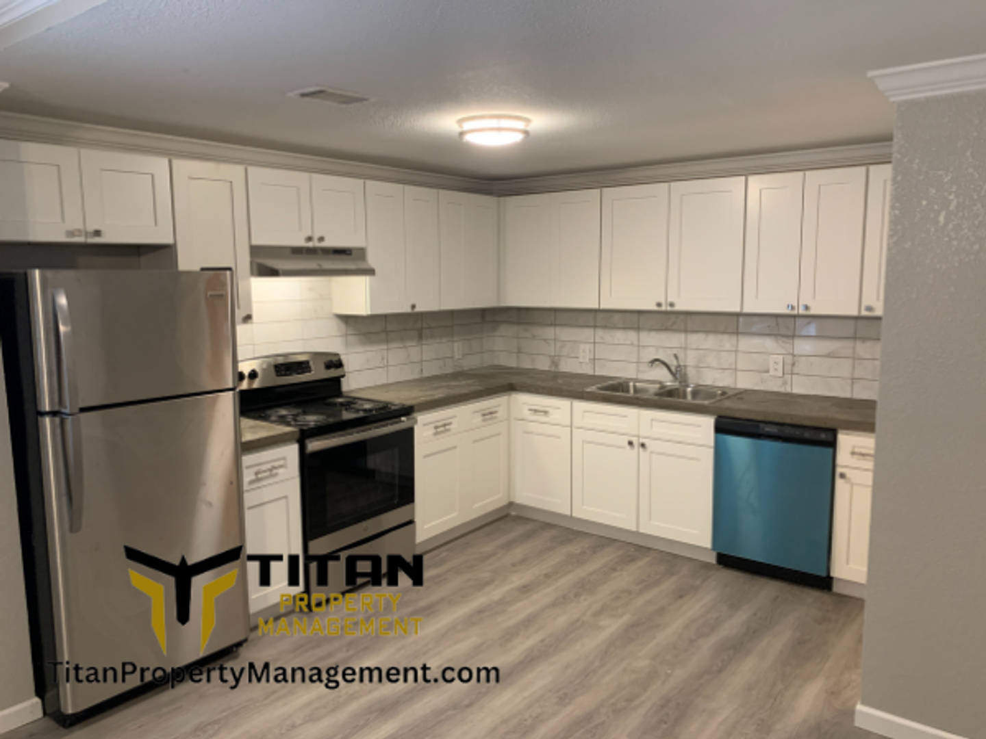 Benton Apartment: 2014 Watts Rd. Apt E