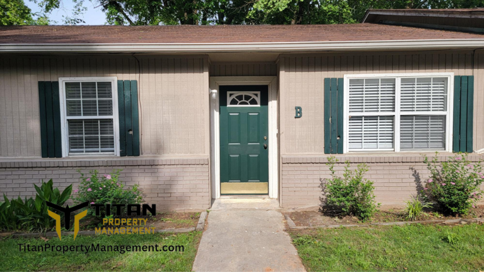 Benton Apartment: 2010 Watts Rd. Apt B