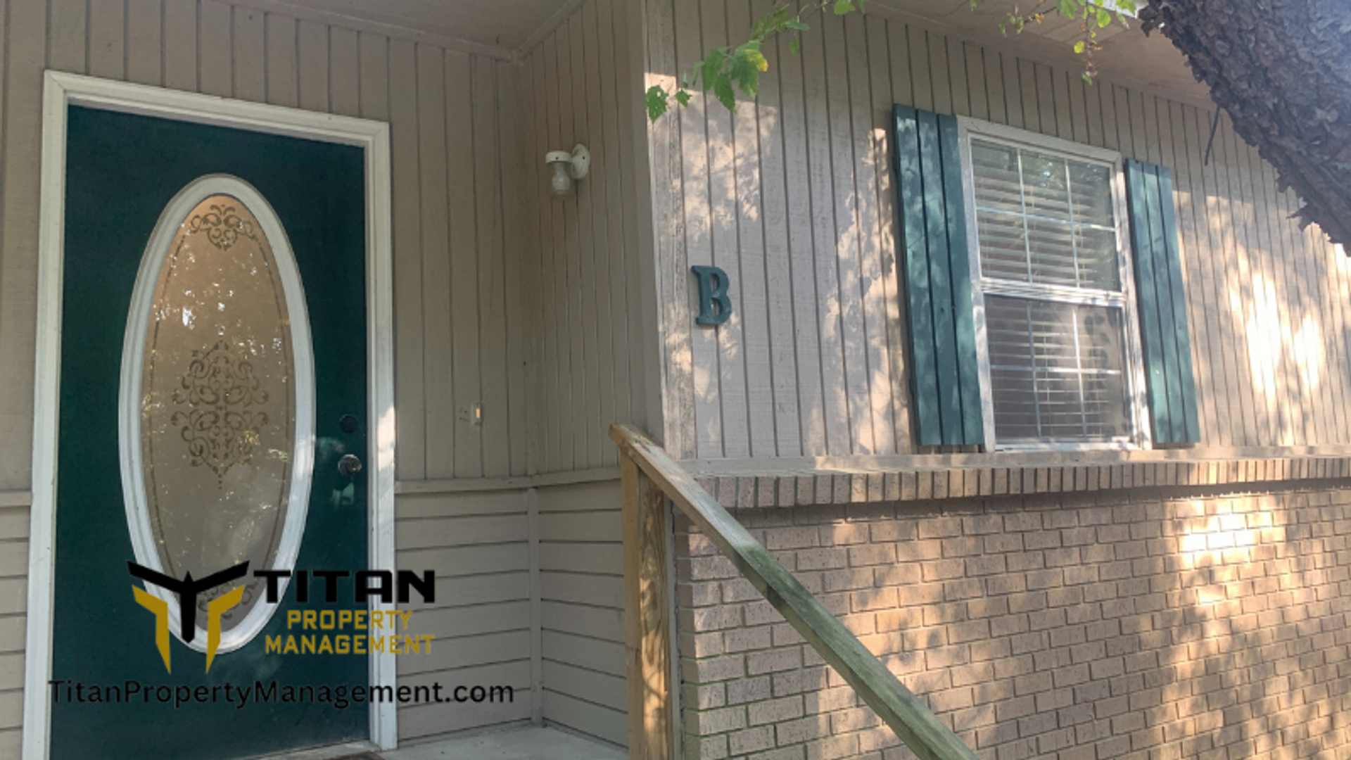 Benton Apartment: 2017 Sagecrest St. Apt B