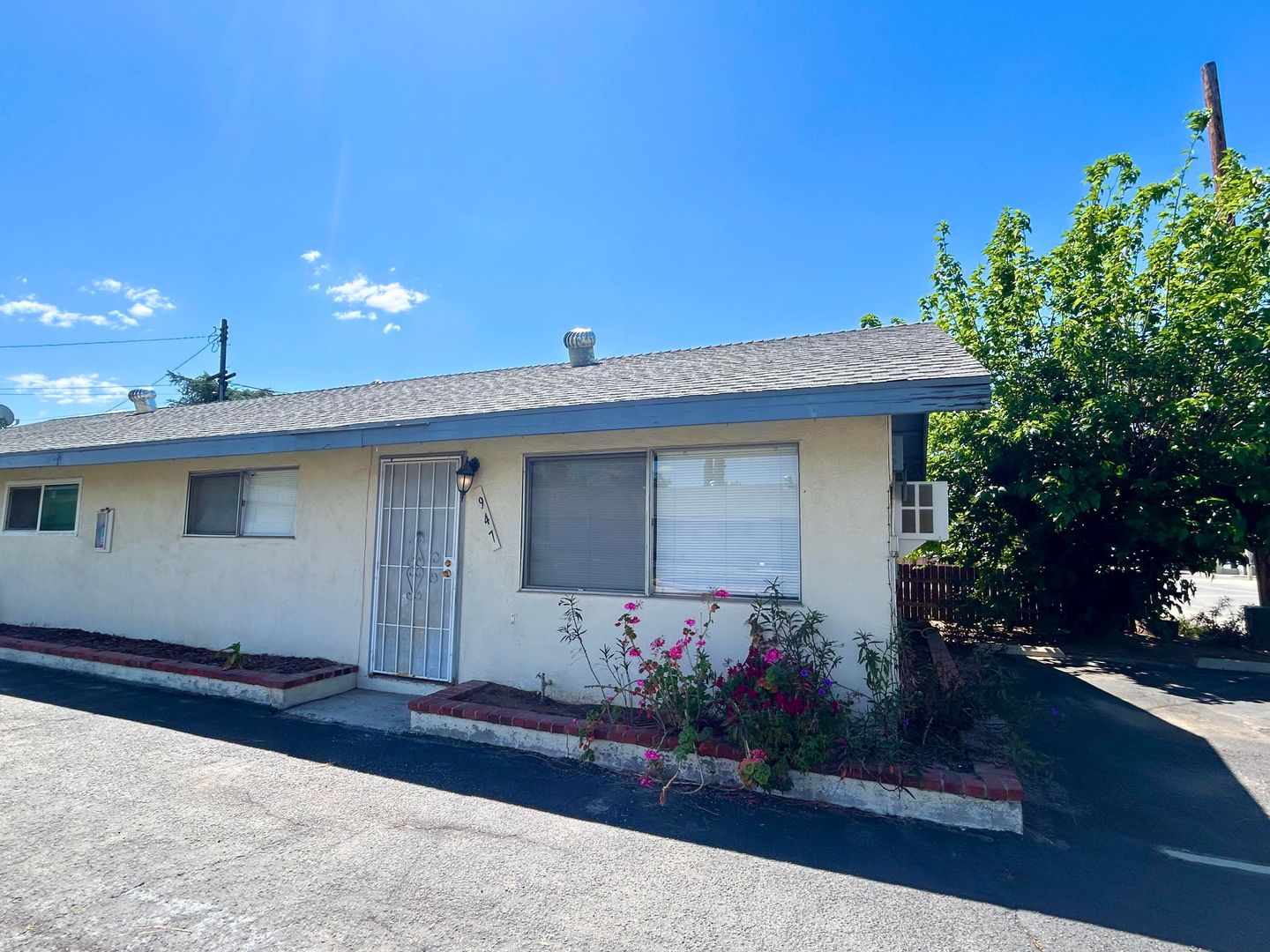 Calimesa Apartment: 937-947 Park Ave