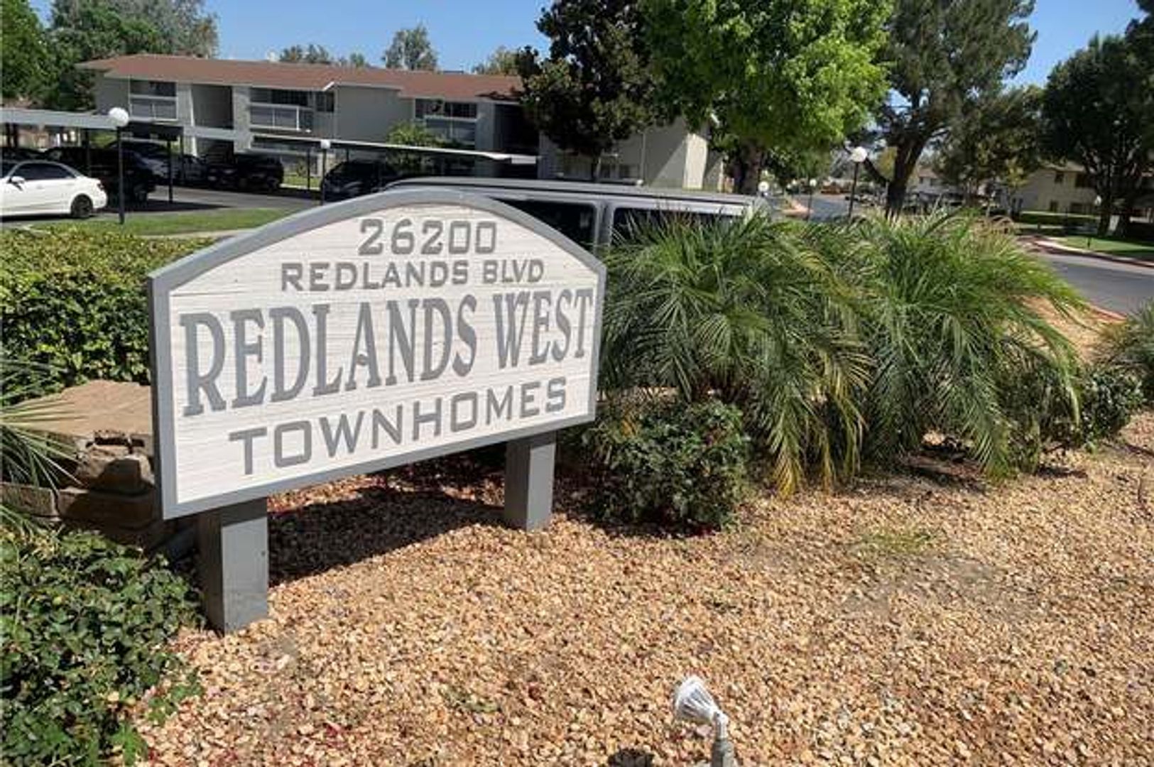 Redlands House: 26200 Redlands Blvd #182