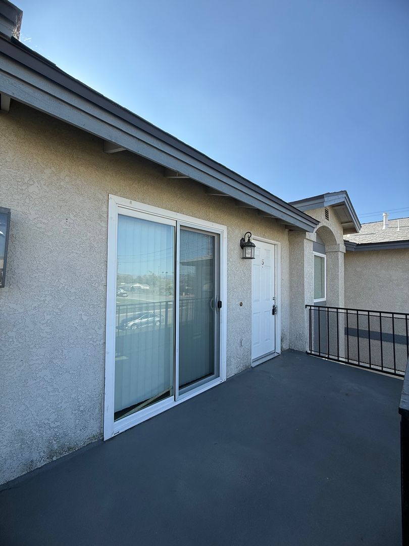 Yucaipa Apartment: 13475 4th St