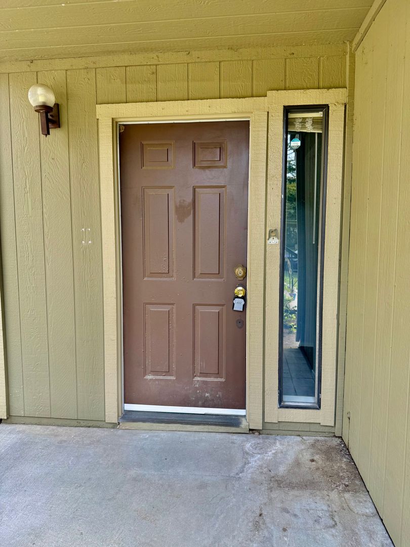 Roseville Condo: 720 Sunrise Ave #55