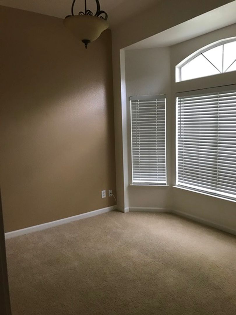 Antelope House: 8334 Story Ridge Dr