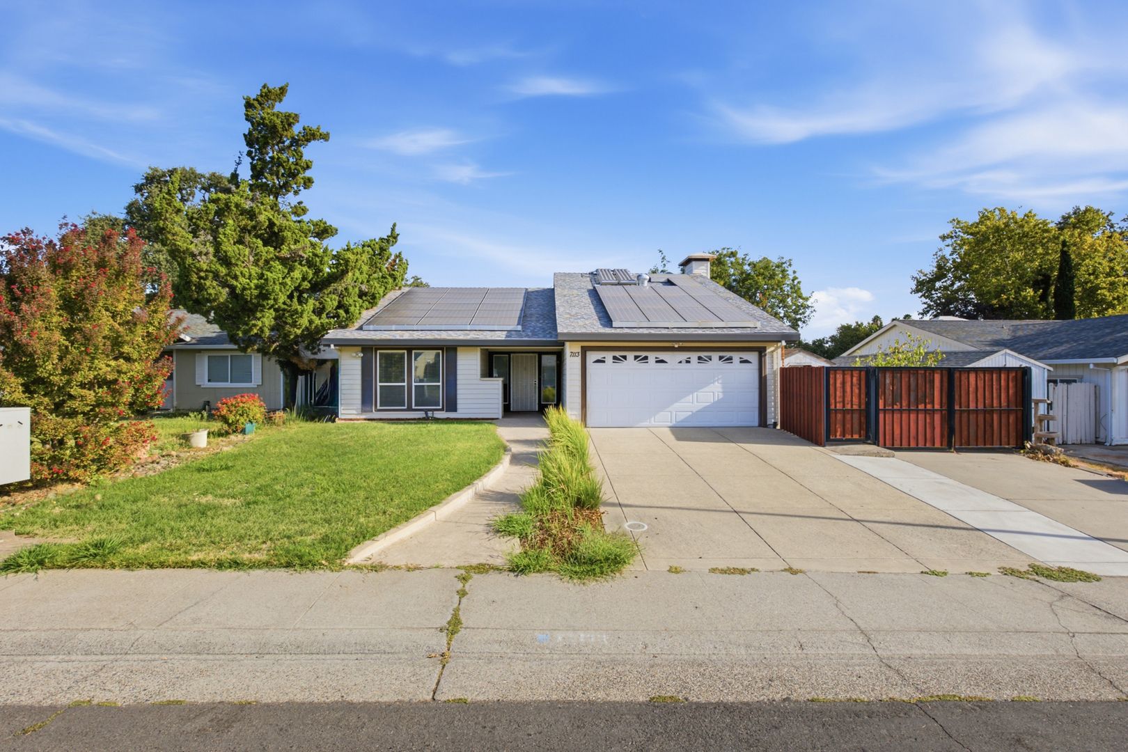 Citrus Heights House: 7113 Mountainside Dr
