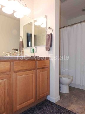 8410 E 29th Ave, Denver, CO 80238