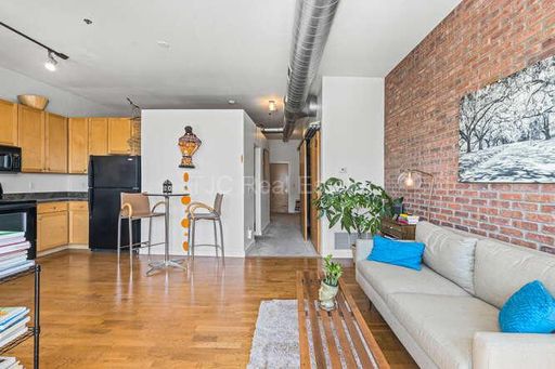 7700 E 29th Avenue, Unit 310, Denver, CO 80238