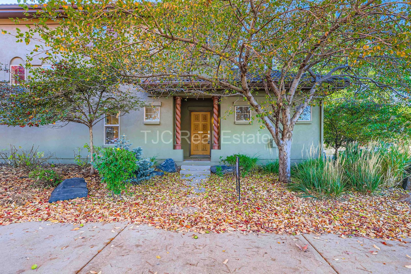 Denver House: 9804 MLK Blvd