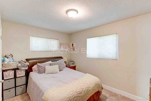 795 Salem Street, Aurora, CO 80011