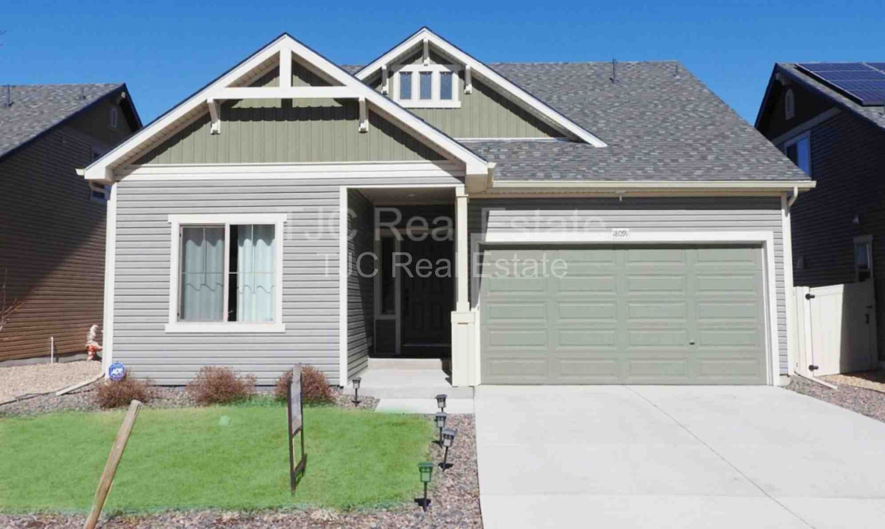 Denver House: 18091 E 44th Place