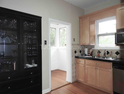 2322 Cherry Street, Denver, CO 80207