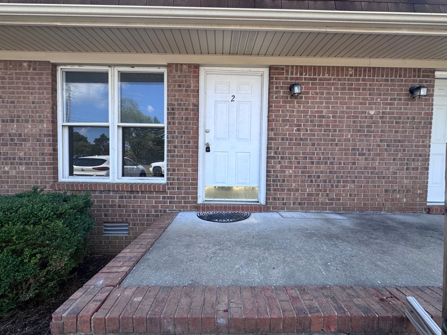 Paducah Apartment: 109 Lakeview Drive